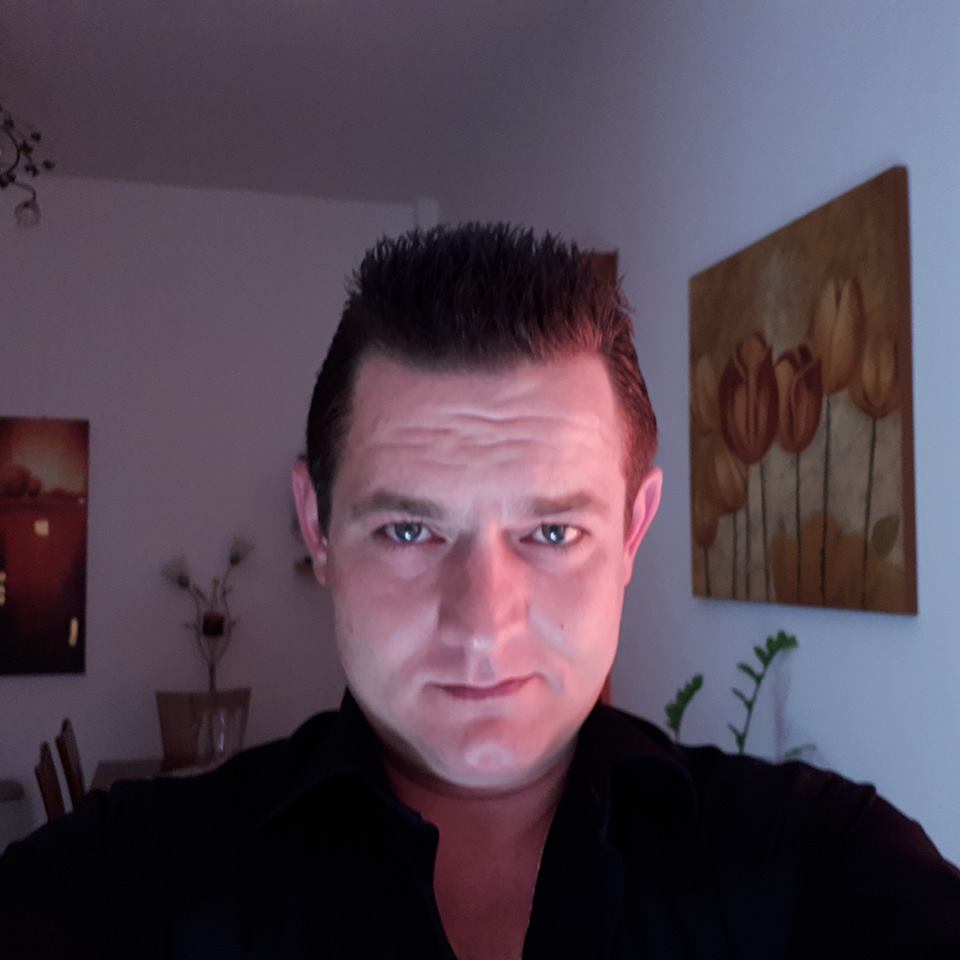 doukiantzakis_300x350